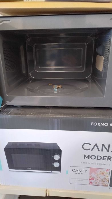 Чисто нова Черна Микровълнова печка Candy-Кенди 20 л 700 W Defrost