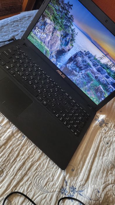 Лаптоп Asus Desktop-P07DMC6