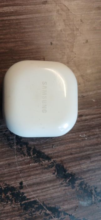 наушники  Samsung  Buds 2