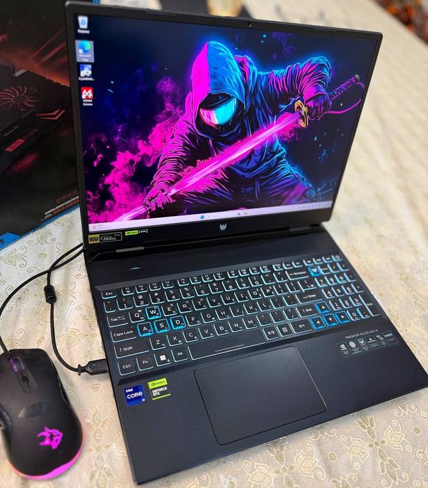 Игровой ноутбук PREDATOR HELIOS i9-13900HX/ОЗУ 32гб/RTX4060 8гб/SSD 51