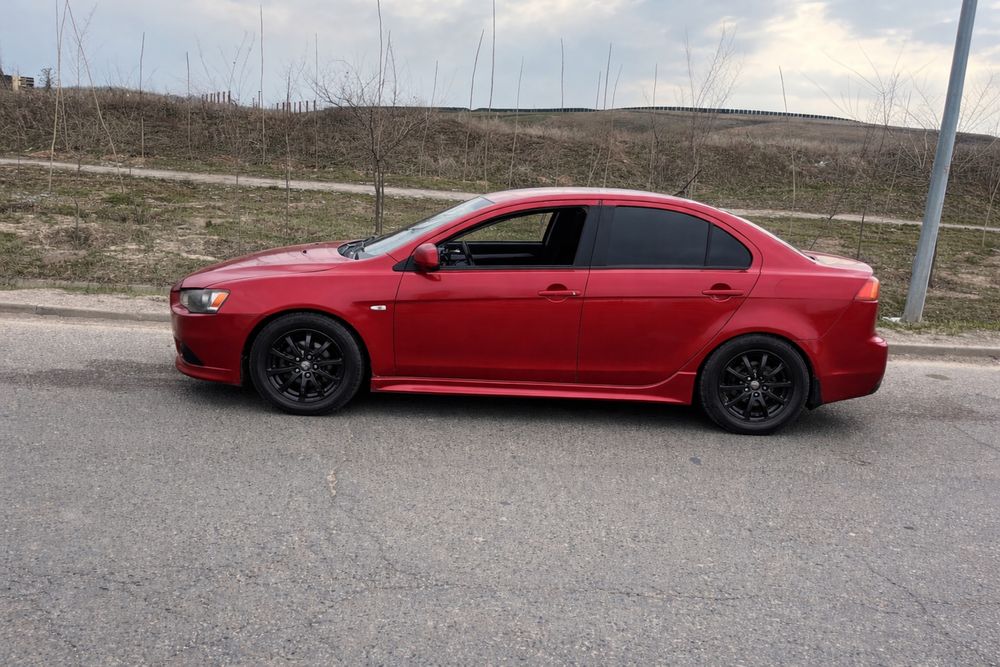 Продам машину срочно