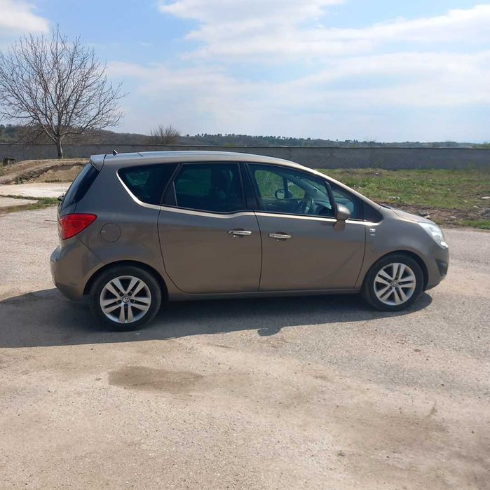 Opel Meriva B 2011г. кафявa/Опел Мерива B 1,4 бензин турбо на части