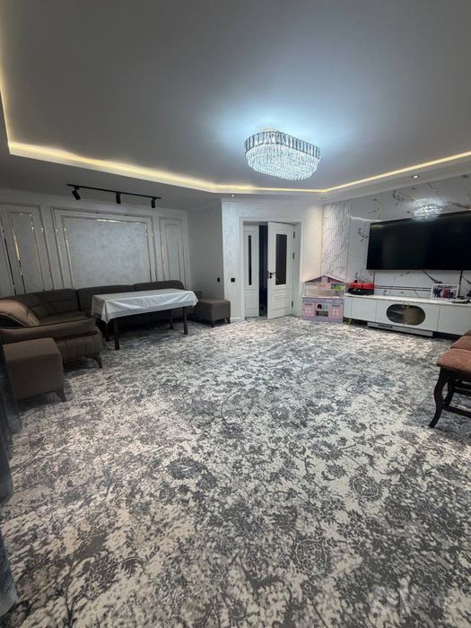 Продам квартиру на Ц-1 Мирзо Улугбекский р-н ор-р Dolce Italia