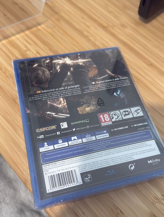 Resident Evil 4 Lenticular Edition PS4 nou, sigilat