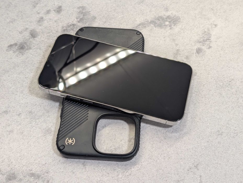 iPhone 13 Pro Max 128gb + Husa + Folie + Cablu Baterie 100% White Display NOU iOs 26.6