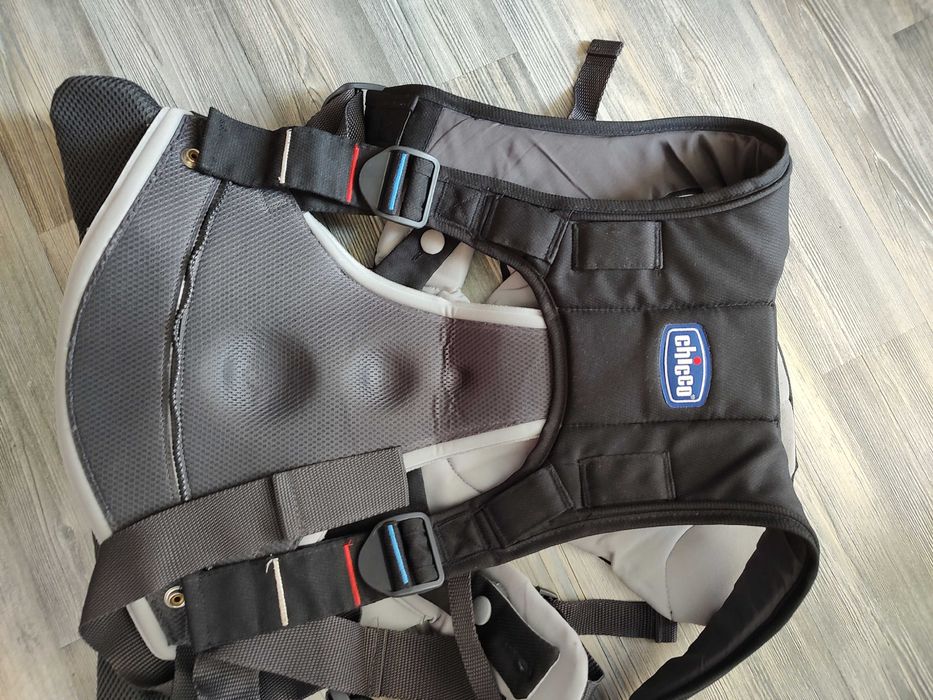 Купен 190лв-Кенгуру Раница бебе Чико, Chicco Close to you, бебеносене