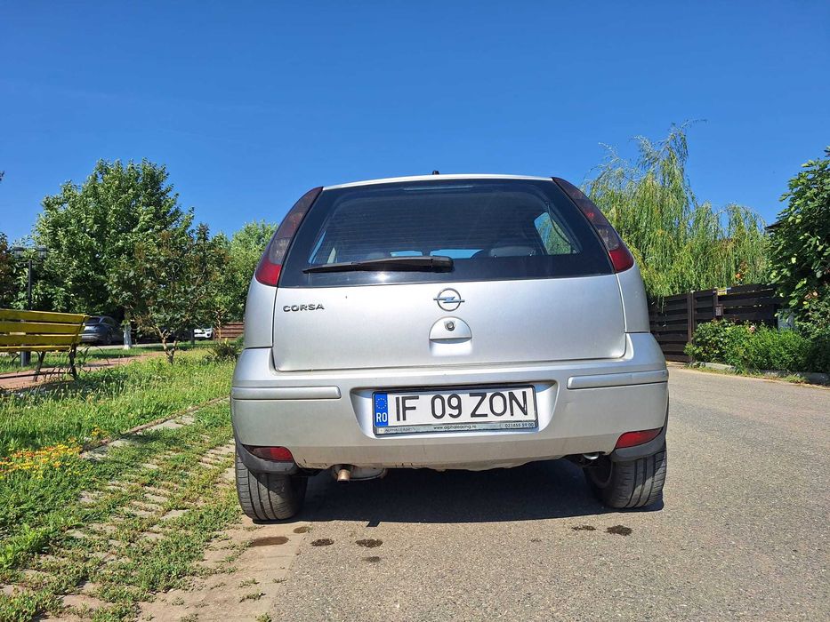 Opel Corsa 1.0 2006 Climatronic Cutie Manuala Faruri Noi Jante Aliaj Vara+Tabla de Iarna 175.000km