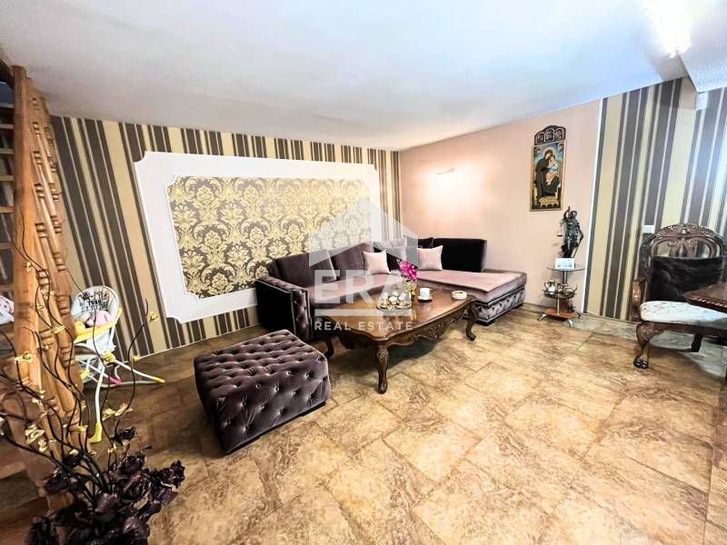 Продава се Къща в с. Осеново, Област Варна - 245 кв.м за 939 €/кв.м - Снимка #4