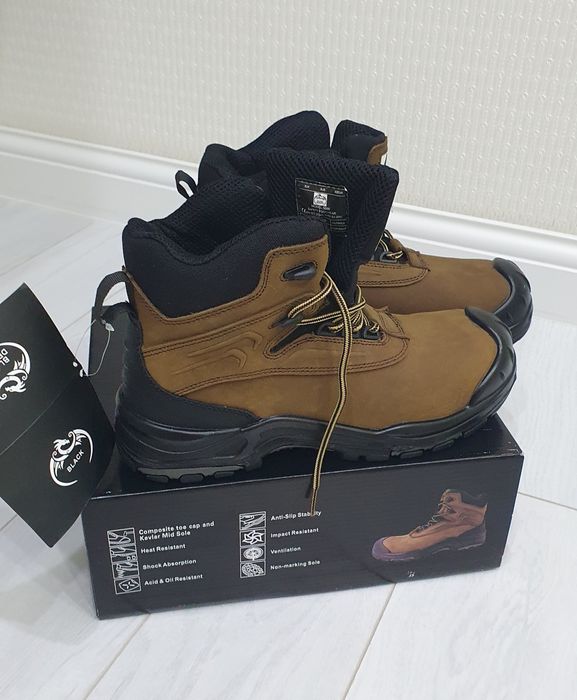 Спецобувь. Рабочие ботинки и сопоги.