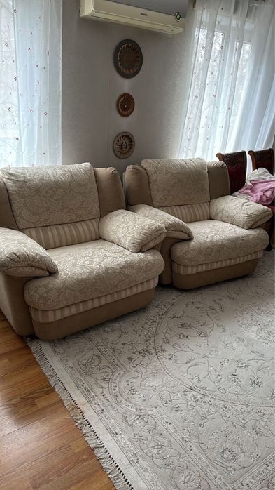 Раскладной диван и кресла