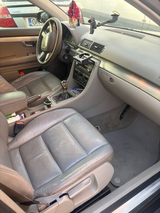 Mașina auto. Audi A4, 2006