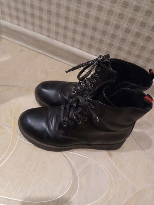 Продам обувь осень весна