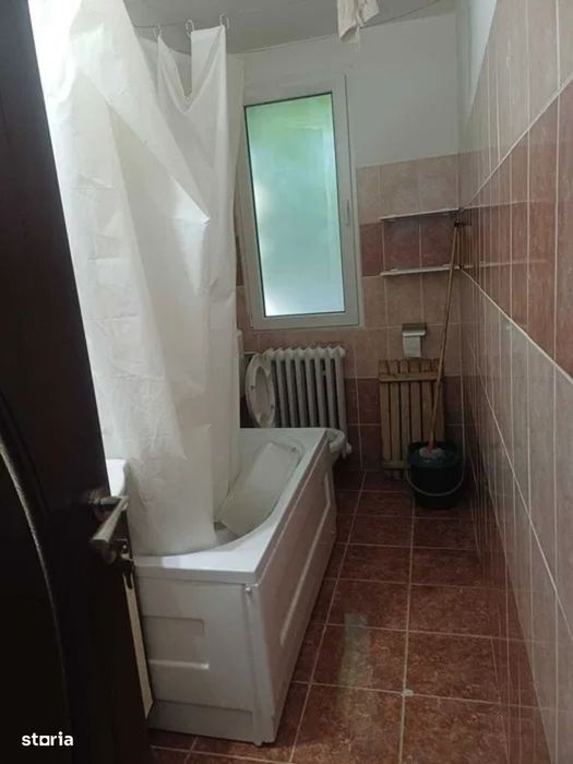 Drumul Taberei Garsoniera decomandata 33 mp,Valea Ialomitei!!