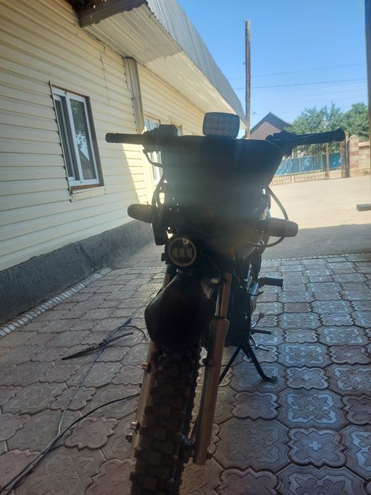 Мотоцикл хонда торг есть