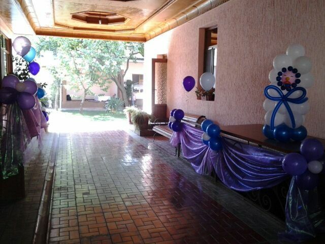 Оформление  шарами.  Украшение домов,Выписка из роддома.