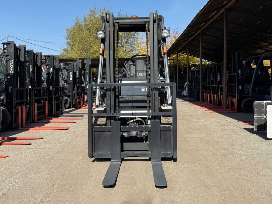 Вилочный погрузчик UNICARRIERS FHGE20T5