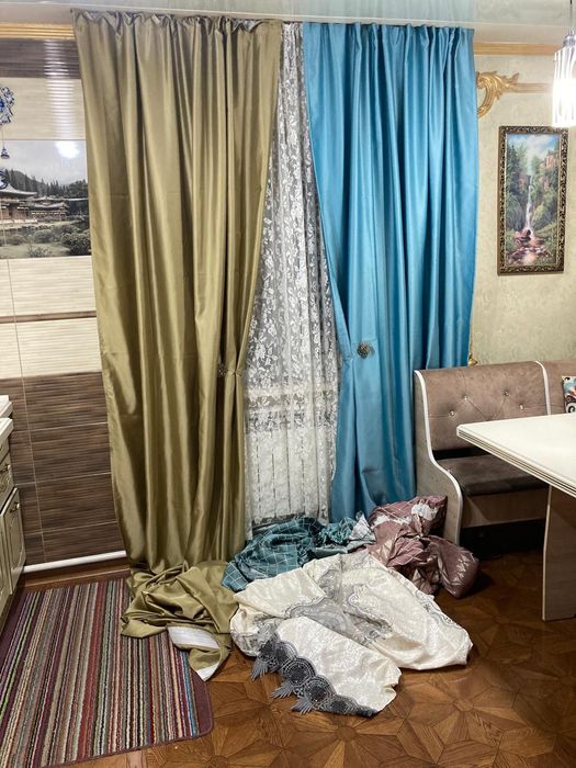 Шторы широкие,разные продам.