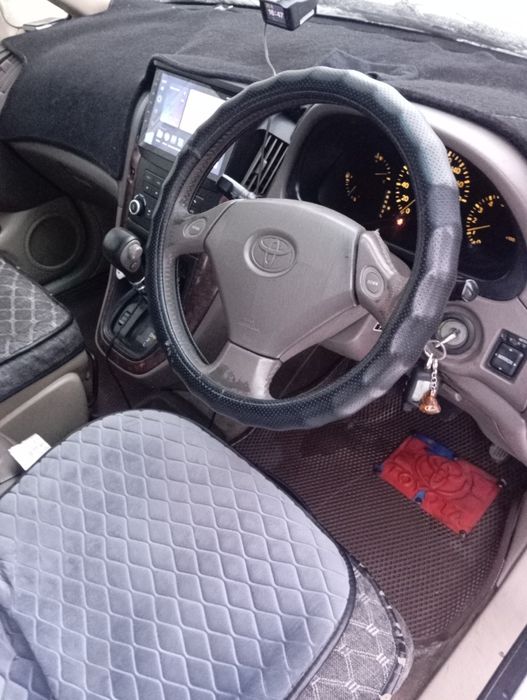 Продам Toyota harrier