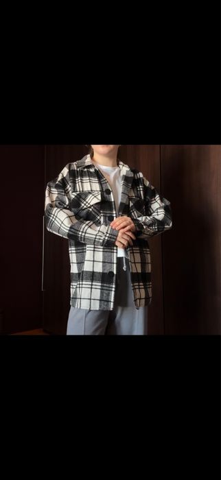 Черно-бяла риза, размер S