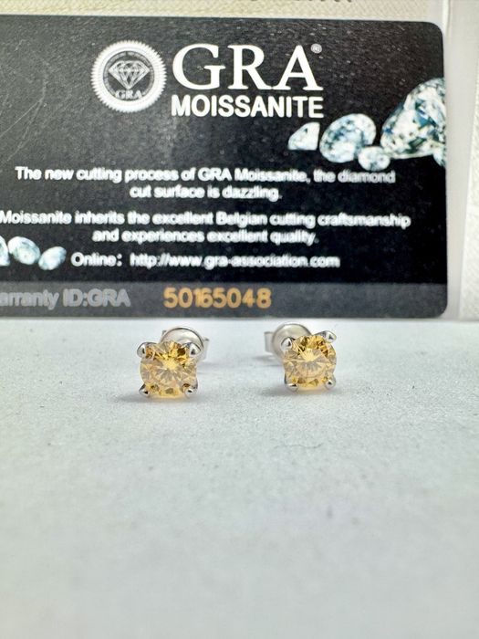 Сребърни обеци с мойсанит (Диамант) 1 карат