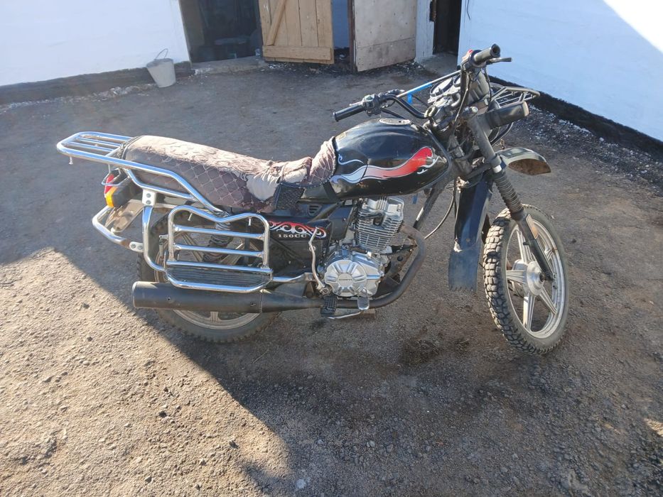 Мотоцикл GSUZUKI