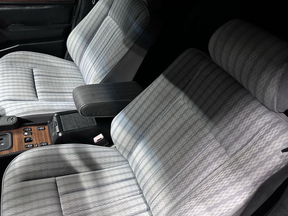 передние сиденье w124