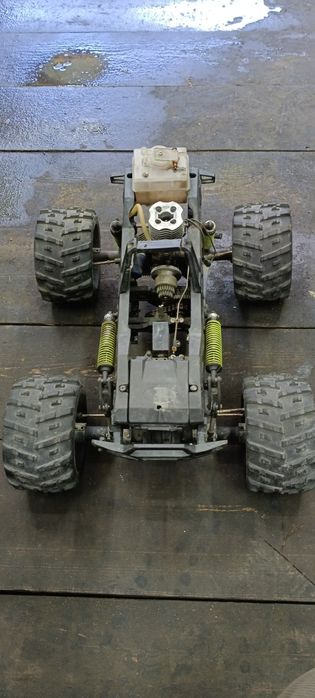 Бензиновая игрушка джип полноприводный
