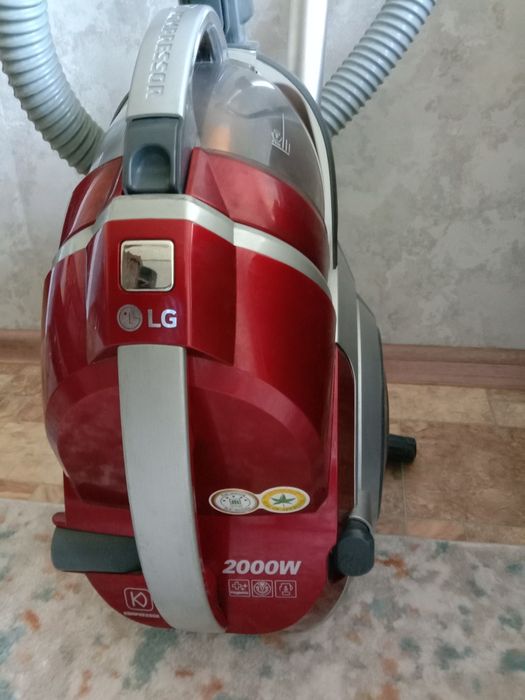 Пылесос LG 2000Вт