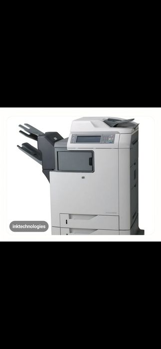 Vând imprimanta HP Color LaserJet CM4730 MFP.