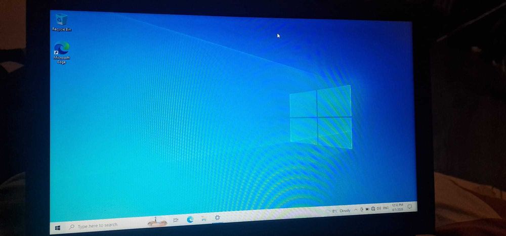 Laptop ASUS cu procesor Intel Core i5-6200U