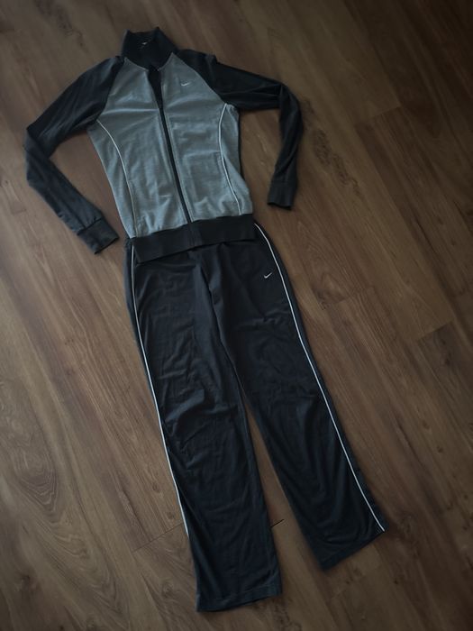 Екип дамски “Nike”/M