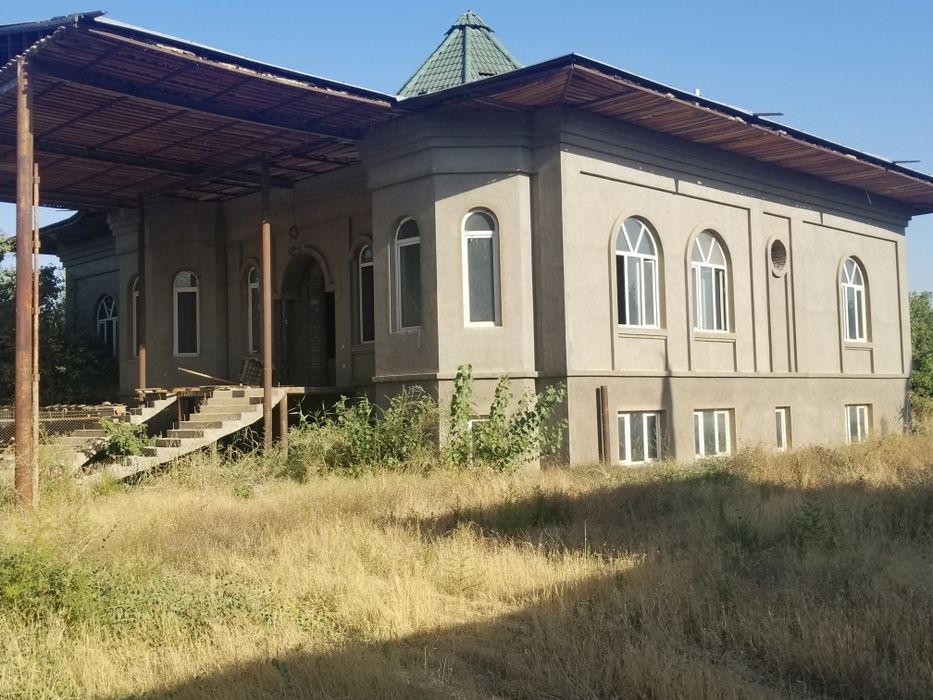 Дом ипакчилик 15 сот.