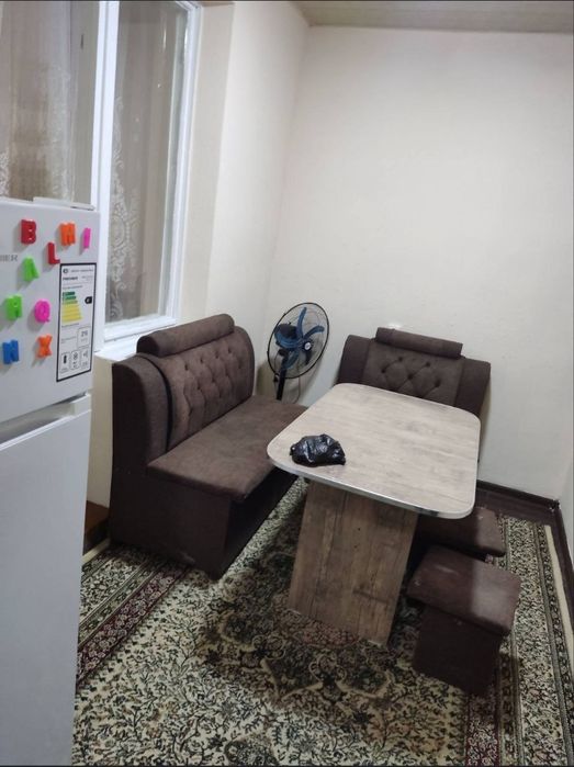 Сотилади Чилонзор 15 квартал 2 хонали разделка