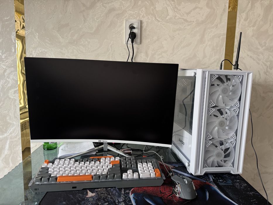 Professional kompyyter sotiladi