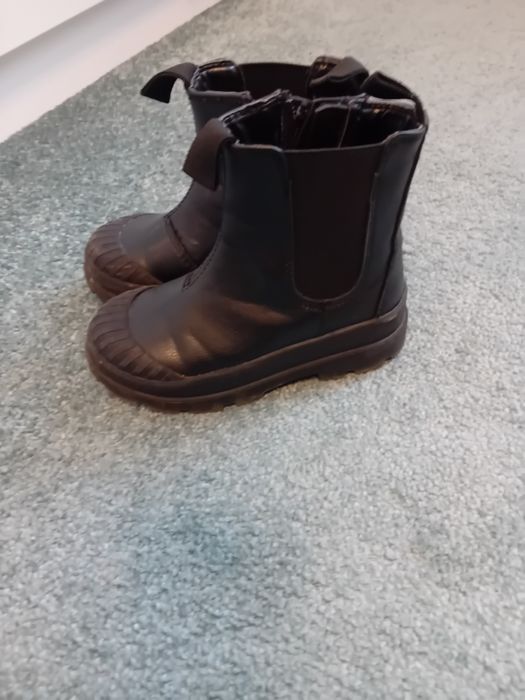 Adidași din baschet de piele zara