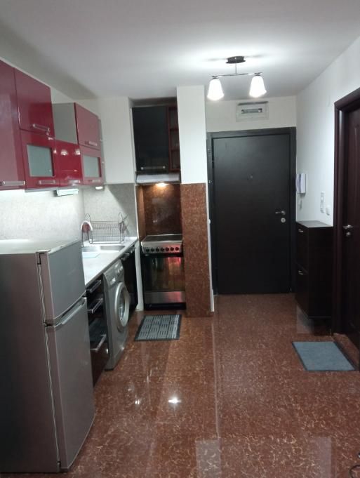 Дава се под наем Едностаен апартамент в Пловдив, Кършияка - 40 кв.м за 290 € - Снимка #3