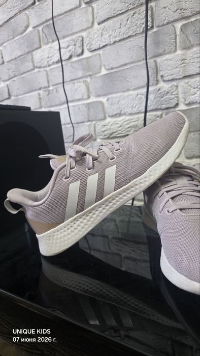 Оригинальные кроссы adidas