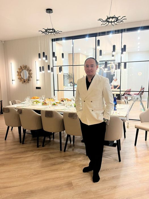 Ведущий/Тамада/Шоумен (каз/рус)