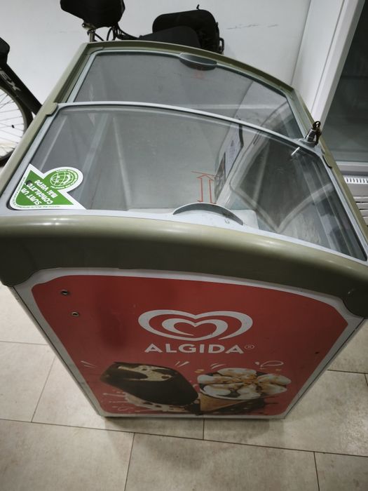 Професионален фризер за сладолед Ugur