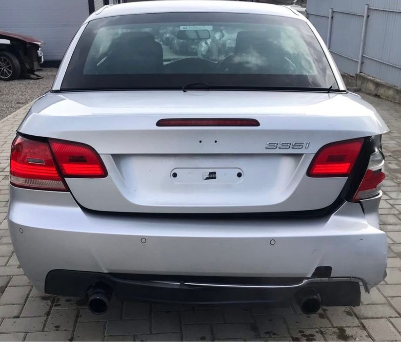 Dezmembrez BMW 335i E93 M-Pack doar 84.000 miles ,NAVI mare,Recaro