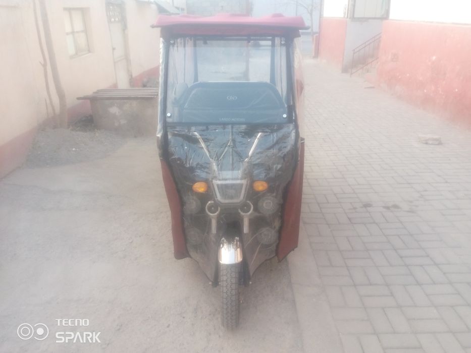 Скутер сотилади янги