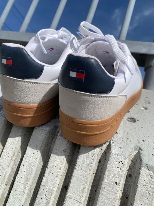 Tommy Hilfiger • Томи Хилфигър