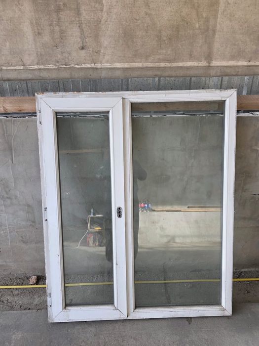 Продам окна б/у звоните уточняйте цены .