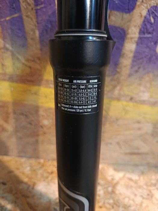 Furcă Fox Rhythm shock fox float x