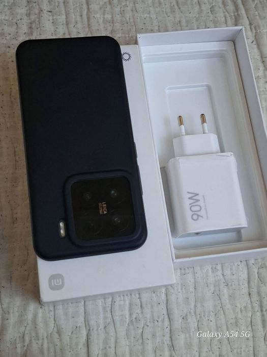 Xiaomi 15 глобал  16 / 512