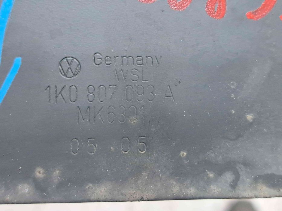 Armatura bara fata Volkswagen Golf 5 (1K1) [Fabr 2004-2008] 1K0807093A