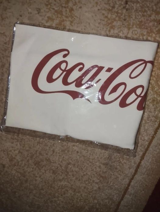 Лимитированный шоппер от самого бренда Coca cola