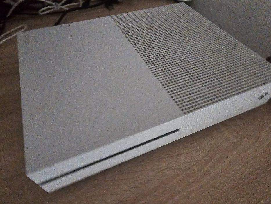 Xbox one S 512gb (urgent)