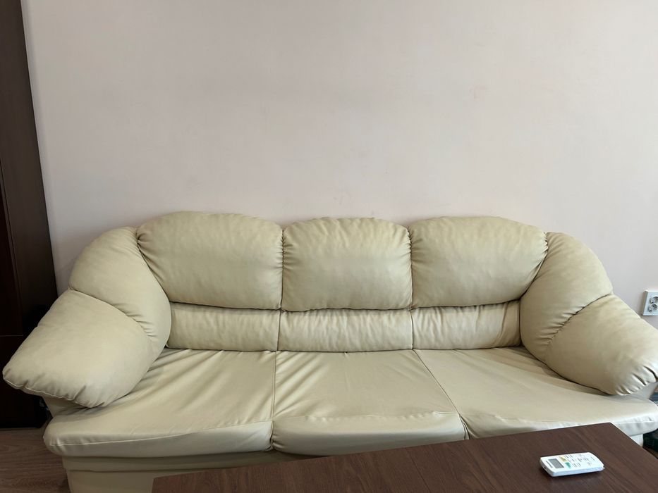Диван  изкуствена кожа