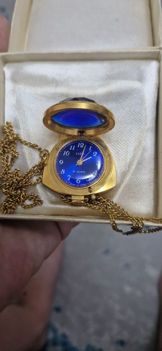 Продам часы СССР .